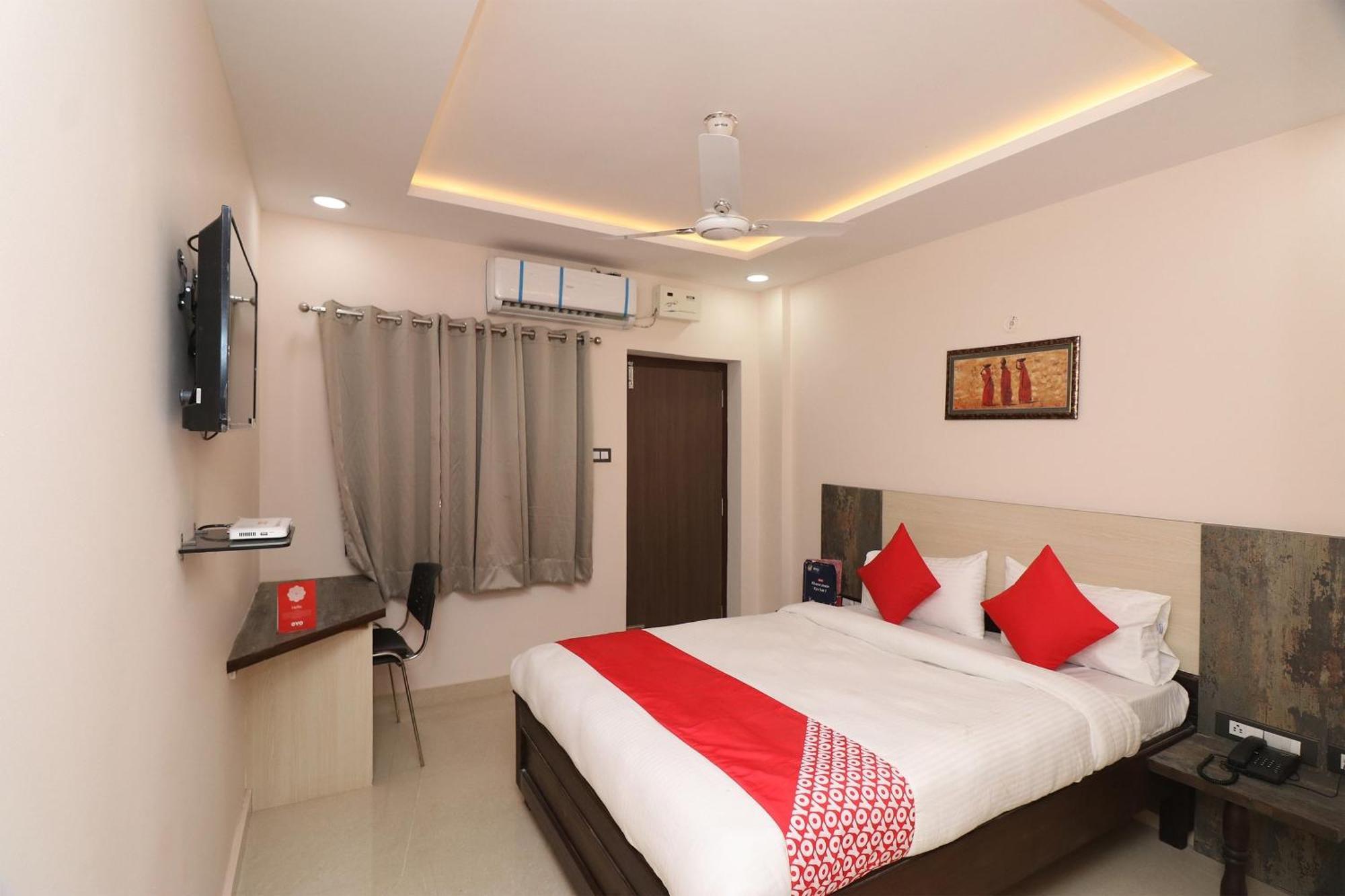 Hotel Centre Point Gorakhpur Ngoại thất bức ảnh