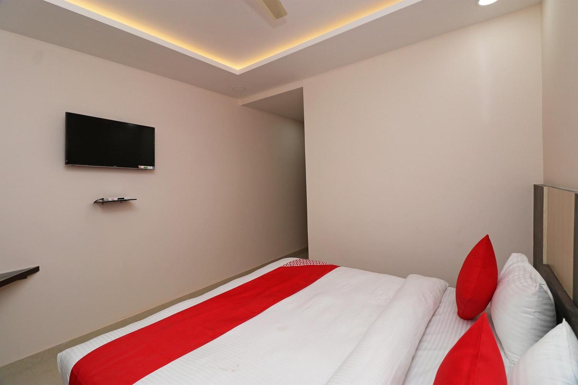 Hotel Centre Point Gorakhpur Ngoại thất bức ảnh